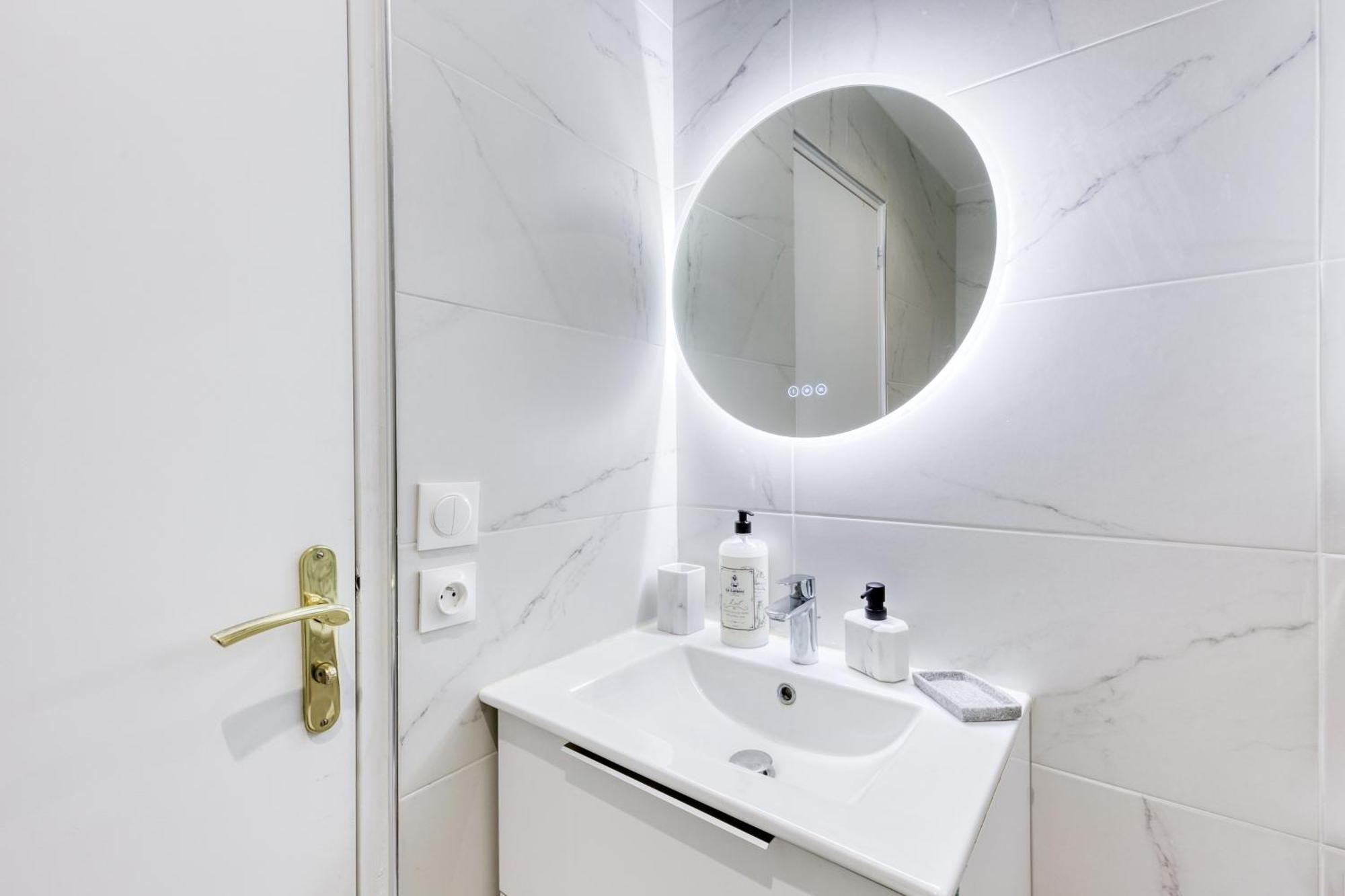 Appartement - 4 Personnes - Parking Prive - Metro 7 - Rer B 拉古尔纳夫 外观 照片